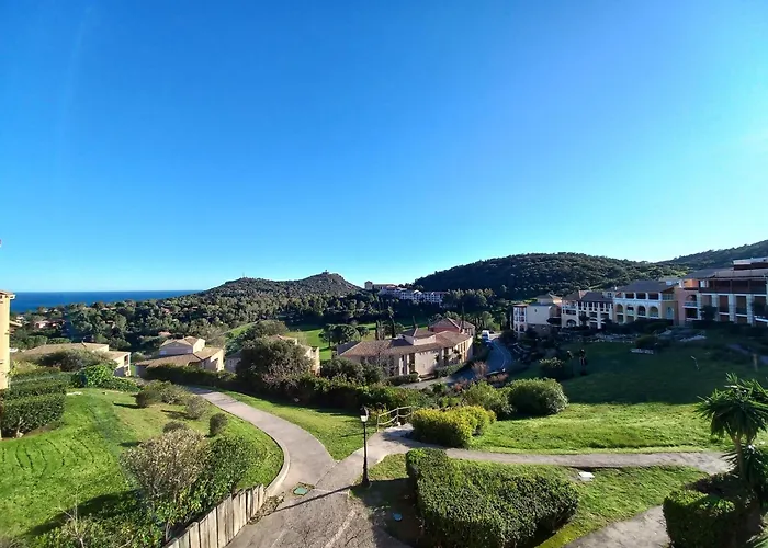 T2 Cosy Et Climatisé Cap Estérel * Saint-Raphaël